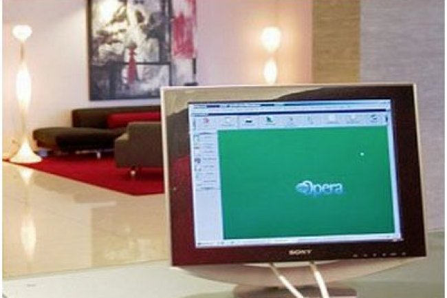 Dans le portefeuille de logiciels de Micros, le logiciel Opera permet à une chaîne hôtelière de gérer ses réservations et l'hébergement de ses clients. (crédit : D..R)