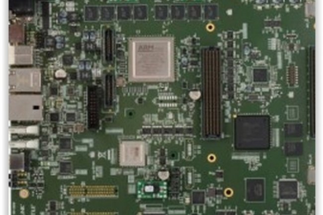 Le kit de dveloppement  Juno  64-bits, sera livre le mois prochain, une premire pour ARM qui ne stait jusqualors jamais aventur dans la commercialisation de hardware. (crdit D.R.)