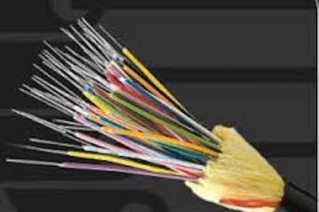 La progression du haut et du très haut débit reste faible par rapport à l'objectif annoncé il y a dix huit mois de couverture de la totalité du pays en fibre optique. 