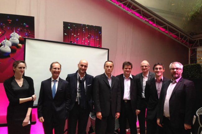 De gauche  droite, ric Perrin-Pelletier (IRT SystemX), Guillaume Poitier (Crayon), Marc Gardette (Microsoft), Christian Comtat (IBM),  Franois-Rgis Picard (IBM), Stephan Hilby (Intel), Alban Schmutz (OVH). Crdit: D.R