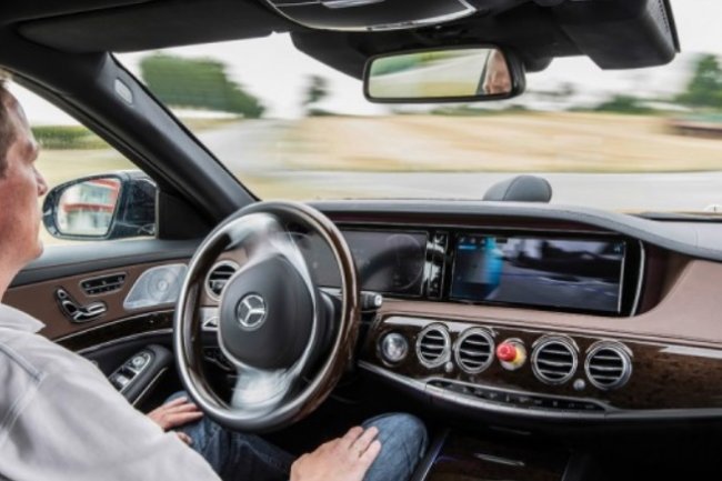 Mercedes travaille avec LG pour dvelopper un systme d'aide  la conduite autonome. (Crdit D.R.)