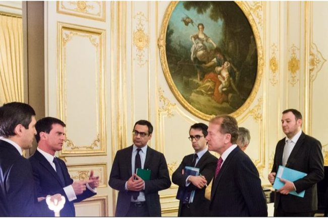 John Chambers, CEO de Cisco, a t reu par Manuel Valls lundi 16 fvrier. (crdit : D.R.)