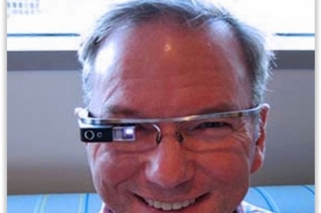 Google a mis un terme  la vente de ses Google Glass 1.0 en janvier dernier, mais pour son prsident excutif, Eric Schmidt, cela ne signifie pas la fin de l'aventure. (crdit : D.R.)