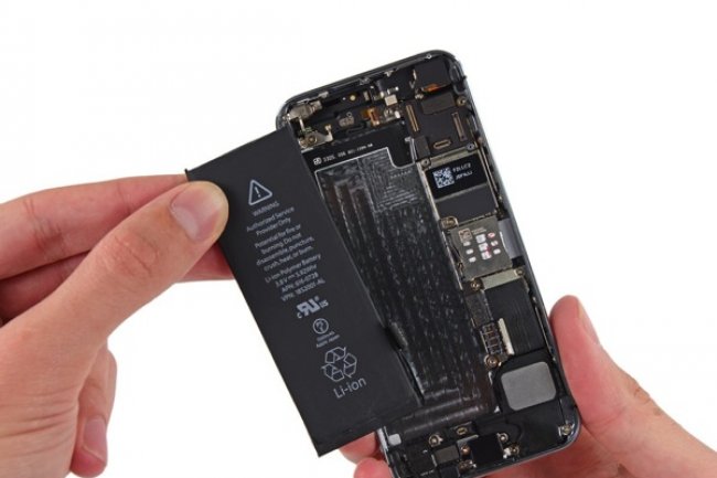 Compter 89 euros pour changer la batterie de l'iPhone hors AppleCare.