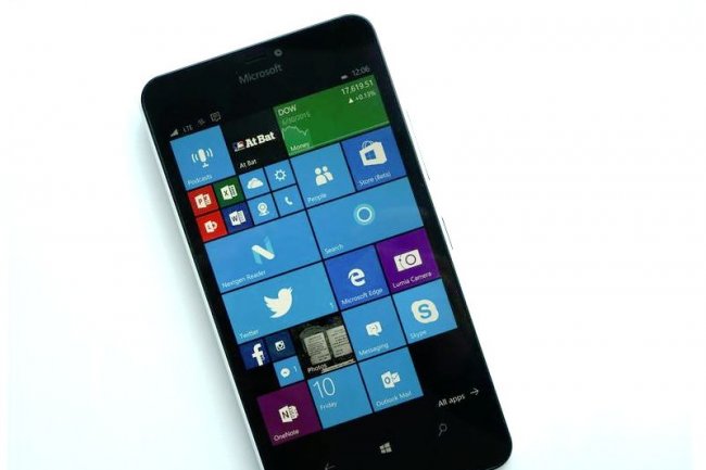 L'OS Windows 10 Mobile install sur un Lumia 940XL. (crdit : D.R.)