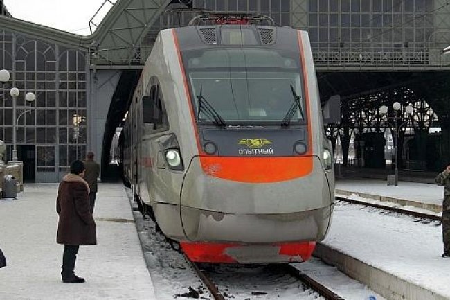 Une compagnie ukrainienne de chemin de fer a été ciblée par des cyber-pirates russes avant les attaques contre les centrales électriques. (Crédit D.R.)