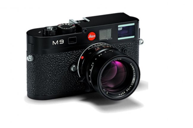 Leica a entrepris un virage numérique, notamment avec le lancement du M9 en 2009. Depuis, le fabricant cherche à se faire une place sur le marché du photophone. (Crédit D.R)