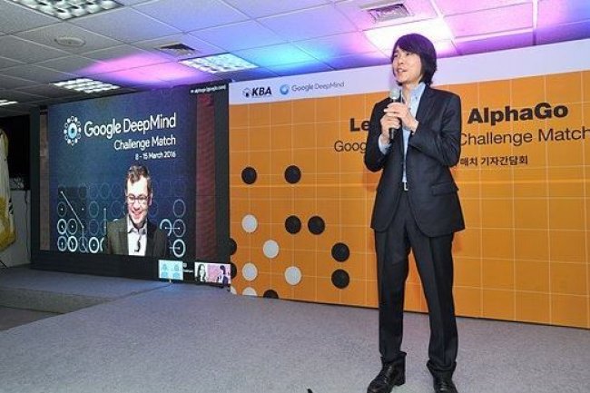 Le joueur de Go sud-coréen Lee Se-Dol va se mesurer avec le programme AlphaGo de Google Deepmind au cours de cinq matches. (crédit : gogameguru.com)