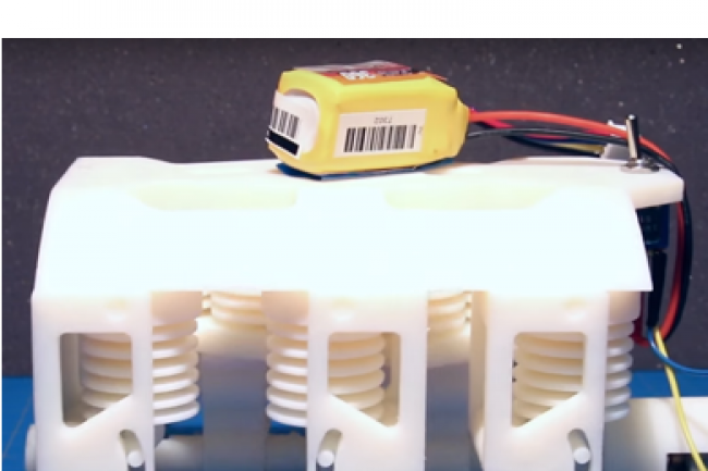 La technique d’impression 3D inventé par le MIT a permis de créer d’une seule pièce un robot doté d’un système hydraulique. (crédit : D.R.)