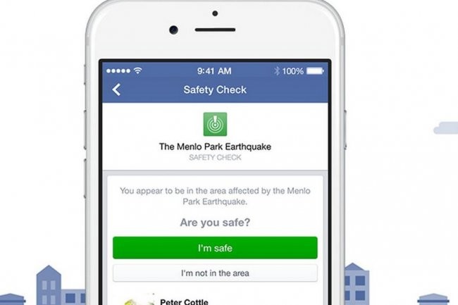 La fonction Check Safety permet aux utilisateurs de Facebook dde faire savoir  leurs contcats qu'ils sont en scurit en cas de drame. Crdit: D.R. 