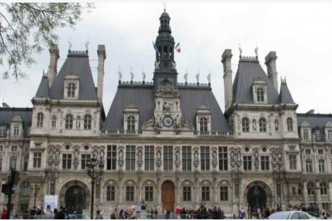 Les mairies (ici : l'Htel de Ville de Paris) doivent se munir de comptences numriques. (crdit : D.R.)
