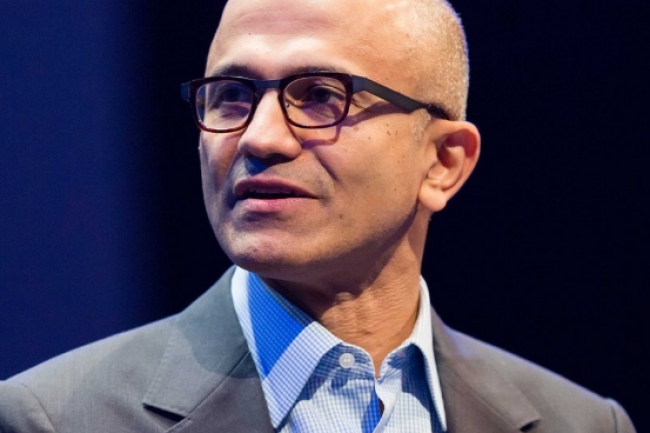 Satya Nadella, CEO de Microsoft, a ngoci la sortie de son groupe du march des smartphones que son prdcesseur, Steve Ballmer, avait lanc avec le rachat de Nokia Mobiles. (crdit : D.R.)