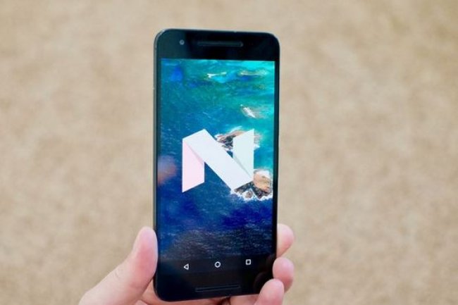 Android 7.0 Nougat améliore le suivi des notifications et la productivité des utilisateurs. (crédit : D.R.)