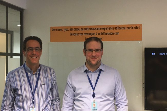 Stephan Hadinger ( droite) et Julien Lepine, tous deux en charge des architectures solutions d'AWS sont revenus sur plusieurs annonces de l'vnement re:Invent 2016.