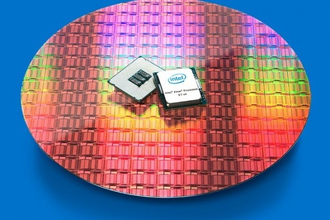 Fleuron de la gamme Intel Xeon, l'E7-8894 v4 n'est pas vraiment brad par le fondeur. (crdit : Intel)