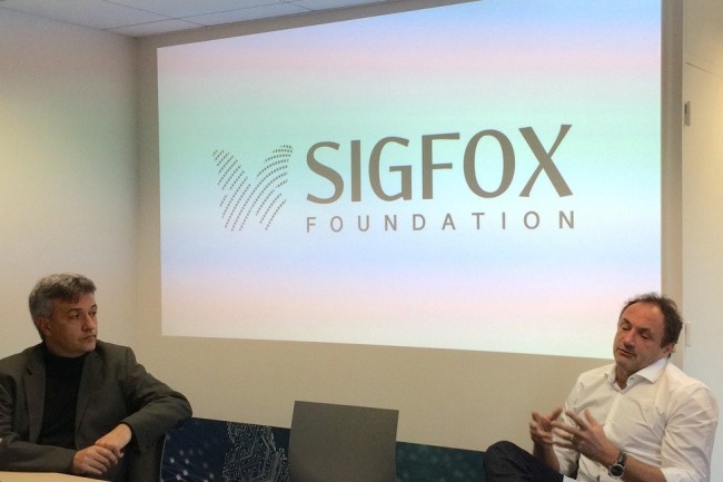 Les cofondateurs de Sigfox - Christophe Fourtet ( gauche) et Ludovic Le Moan ( droite) - au sige de la socit  Paris. (Crdit Peter Sayer)