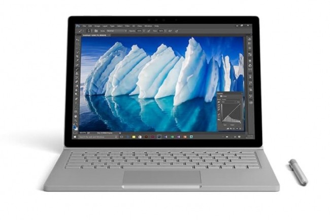 2 599 euros TTC est un prix d'appel pour le dernier modle de Surface Book de Microsoft mais grimpe jusqu' 3 649 euros TTC avec 16 Go de mmoire et 1 To de stockage SSD. (crdit : Microsoft)