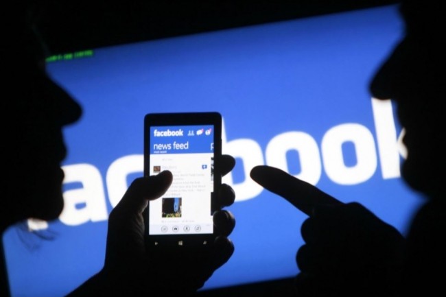 Facebook a été condamné par la CNIL a une amende de 150 000€ pour plusieurs manquements liés notamment à l'exploitation de données personnelles. (crédit : D.R.)