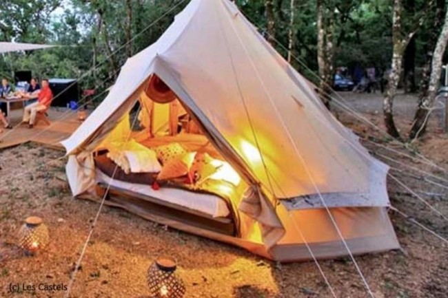 Les campings Les Castels ont cherch  comprendre les rapports  Internet pour les vacanciers. (Crdit : D.R.)