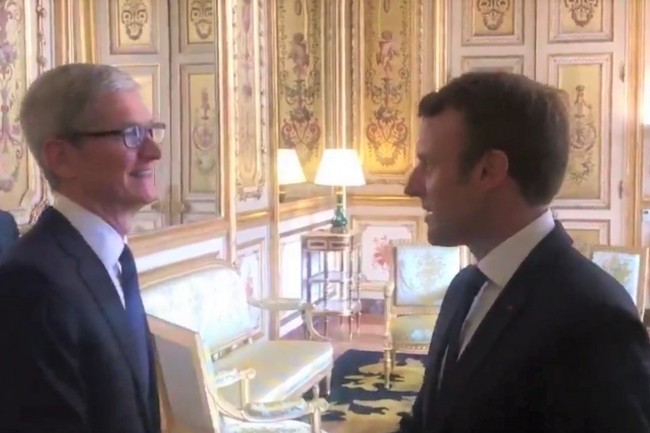 Sur le fil Twitter d'Emmanuel Macron, une vido de la rencontre avec Tim Cook, CEO d'Apple, a t poste hier, 9 octobre. (crdit : Elyse)