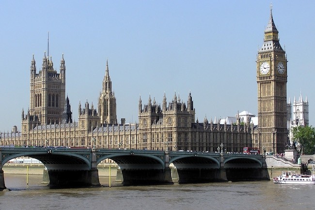 Le Parlement britannique a remplacé son système téléphonique cuivre par Skype for Business(Crédit Wikipedia/Adrian Pingstone)