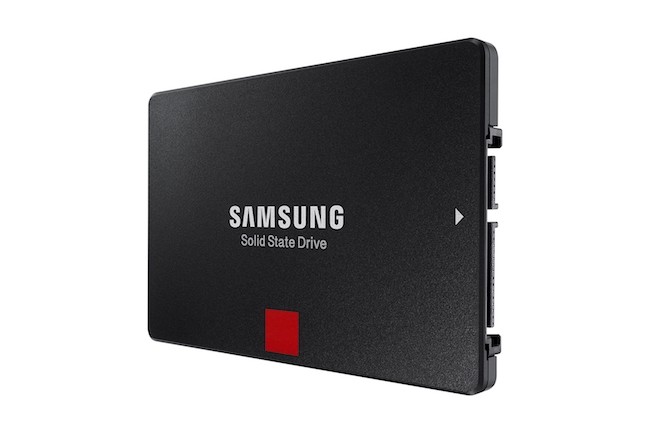 Le disque 860 Pro de Samsung est aussi rapide que n'importe quel SSD SATA du marché, mais la longévité sa mémoire X-Point est beaucoup plus élevée. (Crédit : Samsung)