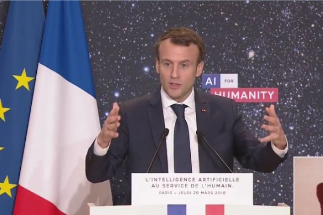 « Il faut investir massivement dans la formation aux pratiques numériques », a notamment pointé hier Emmanuel Macron en présentant la stratégie nationale décidée autour de l’IA. (Crédit : IAforHumanity.fr)