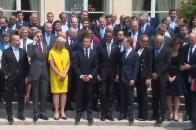 Virginia Rometty (au centre en jaune), CEO d'IBM, a t reue  l'Elyse par Emmanuel Macron  l'occasion du sommet Tech For Good, ce 23 mai 2018. (crdit : D.R.)