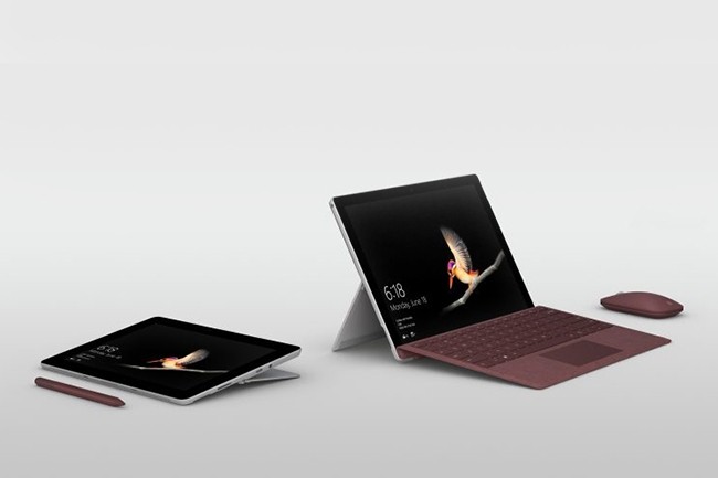 Seul le stylet est fournit avec la Surface Go. Le clavier (entre 100 et 130 €) et la souris (35 dollars) sont en supplément... (Crédit : Microsoft)
