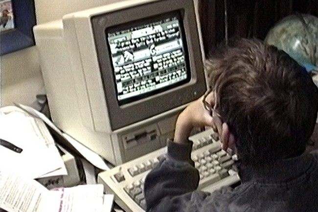 Dveloppe en 1980 par IBM et d'autres entreprises informatiques, la technologie Prodigy permet de rduire les charges serveur des applications et des publicits en ligne, et est considre comme prcurseur d'Internet. (Crdit : Benj Edwards - Flickr)
