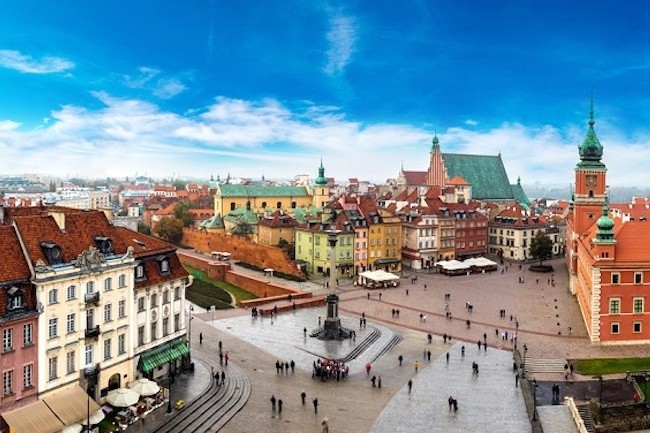 T-MobilePologne a distribu les premiers appareils qui permettent l'accs au rseau5G des clients et partenaires commerciaux slectionns dans le centre de Varsovie (Crdit D.R.)