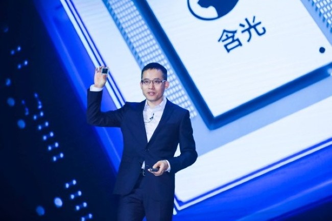 Le CTO dAlibaba Cloud a prsent succinctement la dernire puce oriente IA conue en interne pour les besoins en machine learning du groupe. (Crdit : Alibaba)