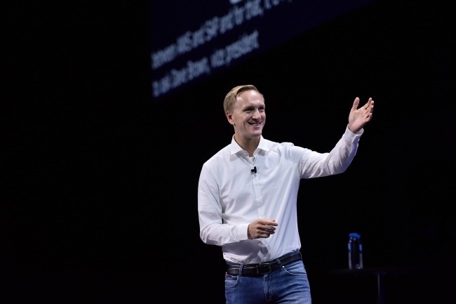 Juergen Mueller, CTO de SAP SE, sur le TechEd de Barcelone :  Les entreprises pilotes par les donnes ont une croissance en moyenne 7 fois suprieure aux autres . (Crdit : SAP/Gisela Dienersberger)