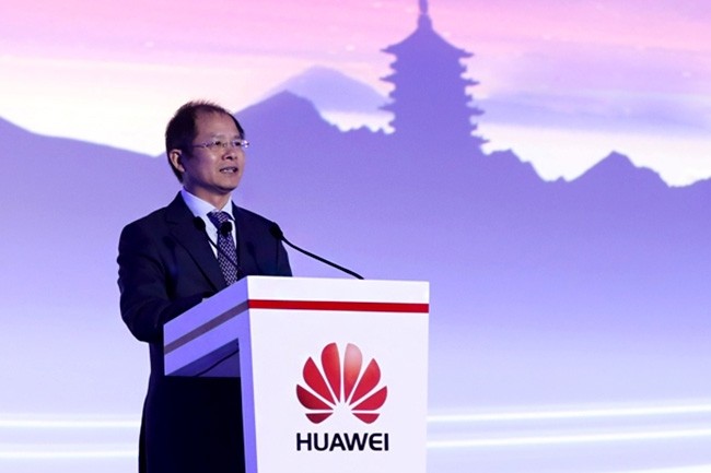 Eric Xu, président de Huawei : « 2020 sera une année difficile et survivre sera notre première priorité. » Crédit photo : D.R.
