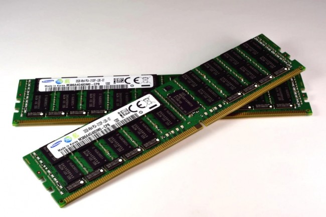 Samsung, comme Intel ou SK Hynix, produira des barrettes DDR5 pour serveurs. (Crdit Samsung)