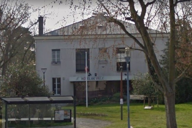 La ville de Mitry-Mory en Seine-et-Marne n'a pas cédé au chantage des cyberpirates de DoppelPaymer en refusant de payer une rançon qui pourrait atteindre plusieurs centaines de milliers d'euros. (crédit : Google Maps)