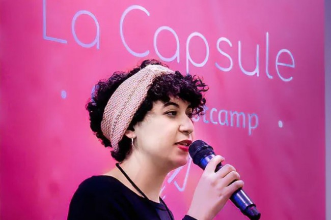 Dans le cadre d'un partenariat avec la Mairie de Paris, La Capsule enseigne les bases du code a des femmes en reconversion professionnelle. (Crdit photo: La Capsule). 