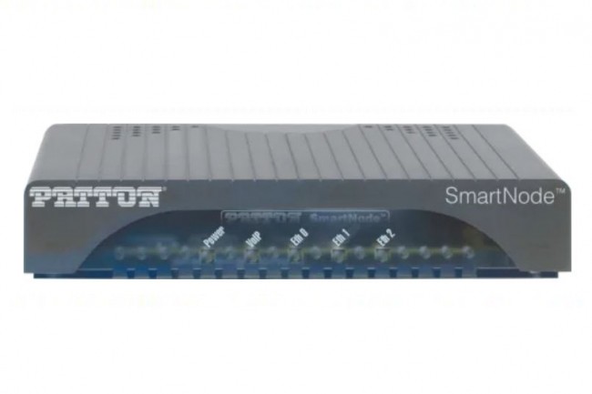 Modèle d'entrée de gamme de la famille SmartNode SBC, le SN 500 de Patton gère de 4 à 30 appels SIP simultanées.