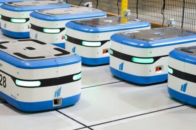 Scallog met un pied en Amrique avec ses robots goods to person destins  l'automatisation de la prparation de commandes en entrepts (Photo Scallog).