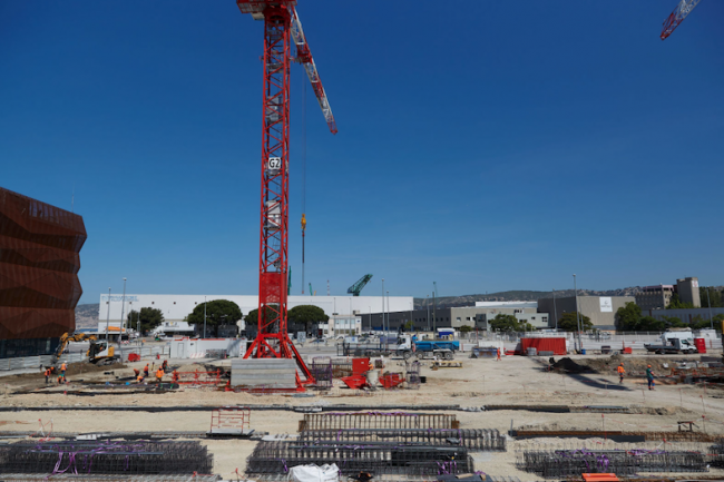 Sur le port maritime de Marseille, les travaux de la tranche MSR4 sont en cours et devraient �tre termin�s en juillet 2022. (Cr�dit : Interxion/Baptiste Le Quiniou) )