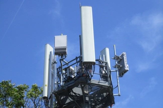 La FCC d�clare que les fr�quences 5G en 3,5 GHz rapportent 21,8 milliards d'euros. (Cr�dit : Orange)