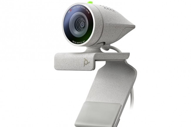 La pince de fixation réglable permet d’installer en un tour de main la webcam sur un moniteur. Il est également possible d’utiliser un trépied. (Crédit Poly)