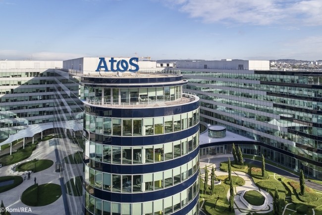 Basé à Bezons près de Paris, le groupe Atos compte plus de 105 000 employés dans le monde. (Crédit photo : Atos/Romi/REA)