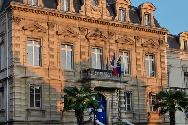 La Mairie de Saint-Cloud a vu plusieurs de ses documents fuiter ce 10 f�vrier apr�s avoir �t� victime d'un ransomware. (Cr�dit : Mairie de Saint-Cloud)