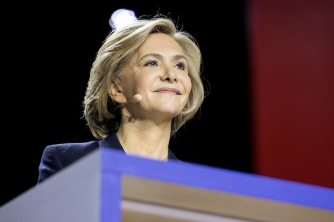 Valérie Pécresse, actuelle présidente du Conseil régional d'Île-de-France, est candidate à l'élection présidentielle et représente les Républicains. (Crédit : Les Républicains)