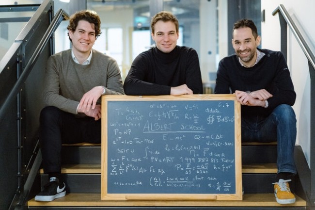 (De gauche à droite) Les trois fondateurs d'Albert School, Matthieu Heurtel, Grégoire Genest et Mathieu Schimpl. (Crédit : Albert School)