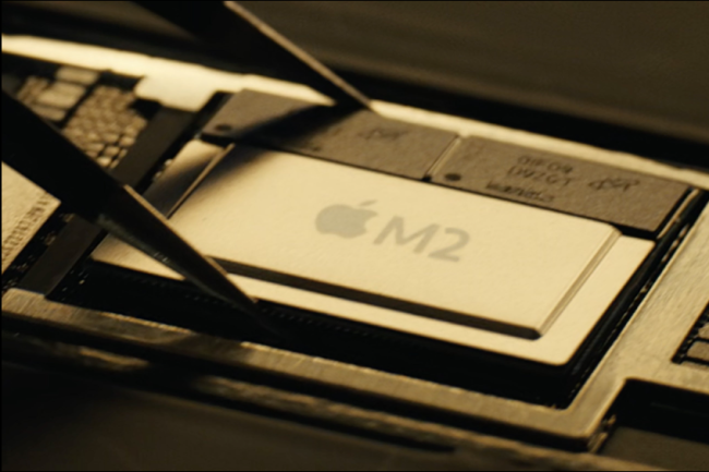 Apple a dévoilé la puce M2, successeur de la M1 promettant plus de performances. (Crédit Photo : IDG)