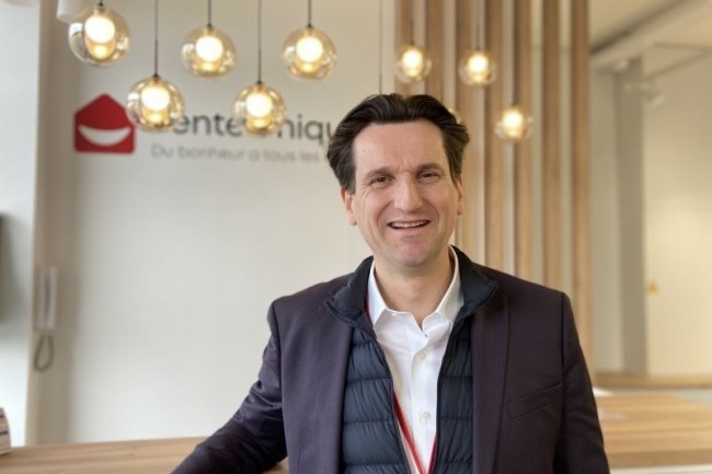 Cyrille Mazal, directeur supply chain de Vente-Unique.com, souhaitait une solution standard capable d’accompagner la croissance de l’entreprise.