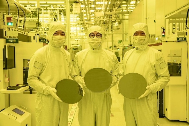 Samsung Electronics devance le Taiwanais TSMC en annon�ant la production de masse de puces de 3 nm. (Cr�dit : Samsung Electronics)