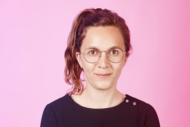 Mathilde Collin est CEO et cofondatrice de la start-up Front lancée en 2013. (Crédit : Front)